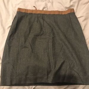 LOFT grey skirt with beige at the top